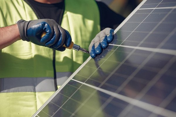 Économisez sur vos factures avec les panneaux solaires photovoltaïques